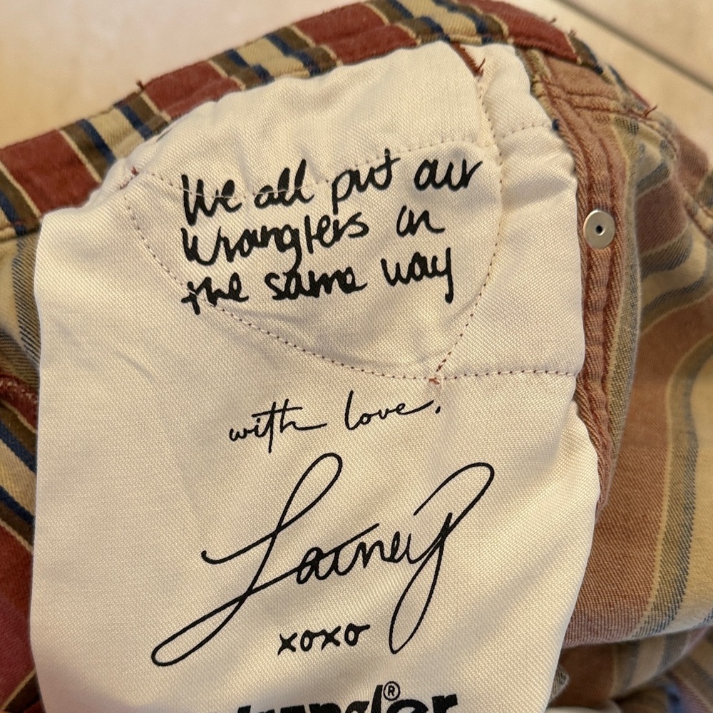 Wrangler x Lainey Wilson bell bottom striped pants - Picture 7 of 9